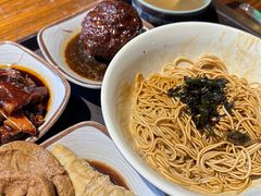 红烧狮子头-谷沙屋面铺