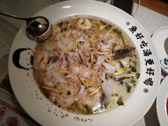 招牌老坛酸菜鱼-江渔儿酸菜鱼·拔草餐厅(虎门君乐汇店)