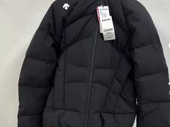 -迪桑特DESCENTE(青岛山东路万象城店)