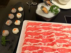 -鲜入唯煮·港式海鲜牛肉火锅(金宝街店)