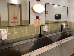 -新李记 · 口味菜馆(南郊公园店)