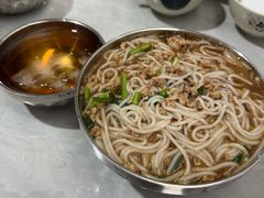 -正宗杨记普洱酸醋米线(总店)