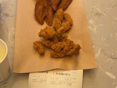 -必胜客(砂之船中东奥莱店)