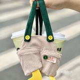 被这“背”奶茶可爱到了‼️都给我去抢背带裤周边