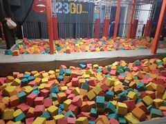 -嗨马乐动室内潮玩运动·团建·轰趴·桌游(南丰汇店)