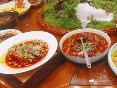 -万重锦·人文川菜馆(骡马市店)