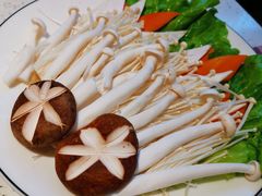 -三人行骨头王火锅(长寿店)