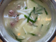 -丽丽三鲜螺蛳粉(田林路店)