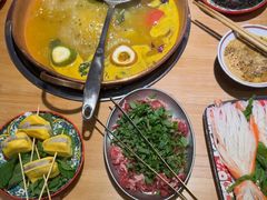 -洱火云南酸菜牛肉火锅(石景山当代商城店)