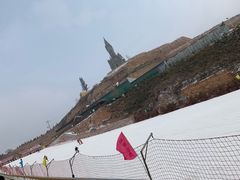-采薇庄园四季滑雪场