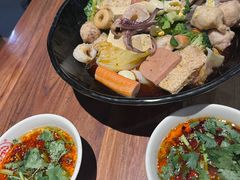 -万记麻辣烫国展总店