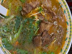 -金杨拉面王小吃面馆·牛三宝面·红烧牛肉粉
