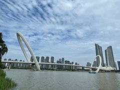 -南京眼步行桥