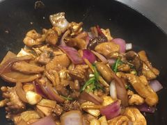 -胡须佬鸡煲四季火锅店(石厦西村直营店)