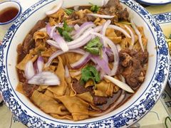 -壹阁胡羊焖饼(特色小吃街店)