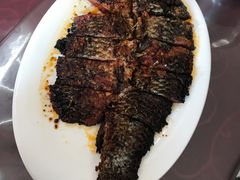 -香猪美食(中心店)