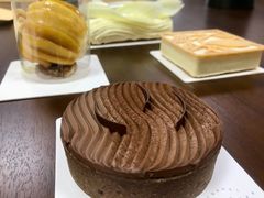 -潮一不贰·法式甜品·生日蛋糕·西式简餐(外滩店)