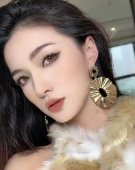 -明天见·化妆造型工作室