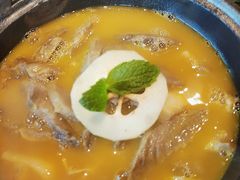 酸木瓜炖牛腩-半山腰·云南菜(侨福芳草地店)