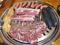 -炽城·烤肉名家(鸿达中央广场店)
