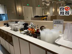 餐具摆设-阿那亚第六食堂(文创街区店)