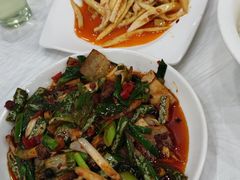 -乡土特色.冷锅鱼.牦牛肉汤锅