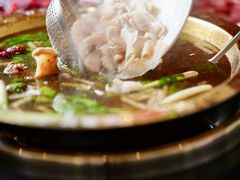 -周老三跷脚牛肉·全牛火锅(非遗传承店)