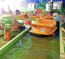 -维佳童话镇演出现场(徐东店)