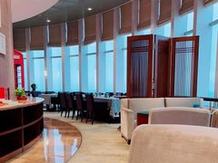 -厚街国际大酒店·360度旋转餐厅