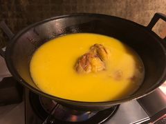 -鲜入围煮花胶鸡海鲜火锅