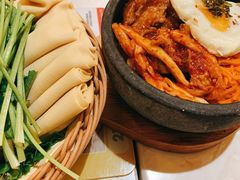 辣白菜五花肉石锅拌饭-七八冷面·延边朝鲜族美食(圣熙八号店)