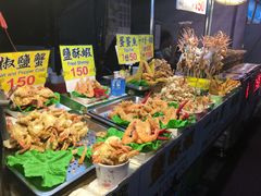 -六合夜市