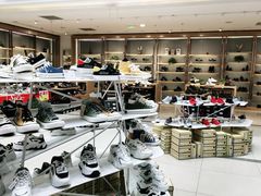 -云柏鞋业(十里堡店)