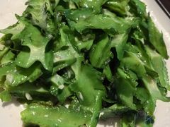 -三亚火车头万人海鲜广场