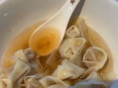 -周震馄饨(雅达阳羡溪山店)