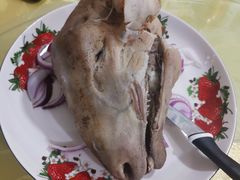 -布尔津河堤夜市