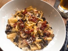 -ROAST coffee & eatery