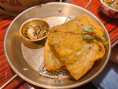 潮州蚝仔烙-沙胆彪炭炉牛杂煲(上海日月光广场店)