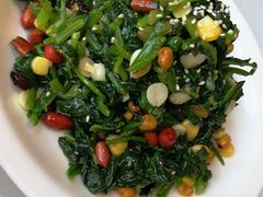 八宝菠菜-小六汤包砂煲菜(文景路店)