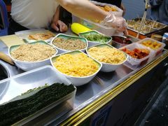 自助取餐区-糯米卷