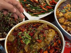 -李双猪·小龙虾·烧烤·羊肉煲(乐山店)