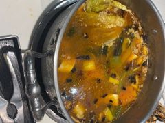 -七欣天香辣蟹火锅(无锡金太湖国际城店)