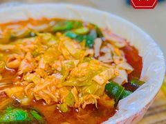 -二钢串叔麻辣烫(华龙大厦店)