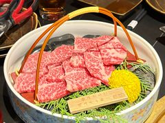 -山川小町·极番烧肉(新地假日广场店)