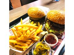 -The Habit Burger Grill 哈比特汉堡(复兴soho店)