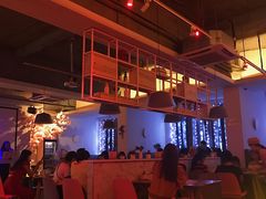-樱花里音乐餐吧·牛扒椰子鸡(东圃店)