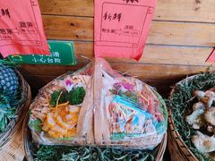 -老滇山寨•云南特色菜•地方菜•民族风情歌舞表演(呈贡店)