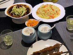 -壹号院音乐餐厅•烤全羊•新疆菜(浐灞店)