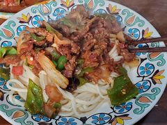 -歹歹的加个面过油肉拌面