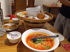 -茶花妹子云南餐厅(传媒大学店)